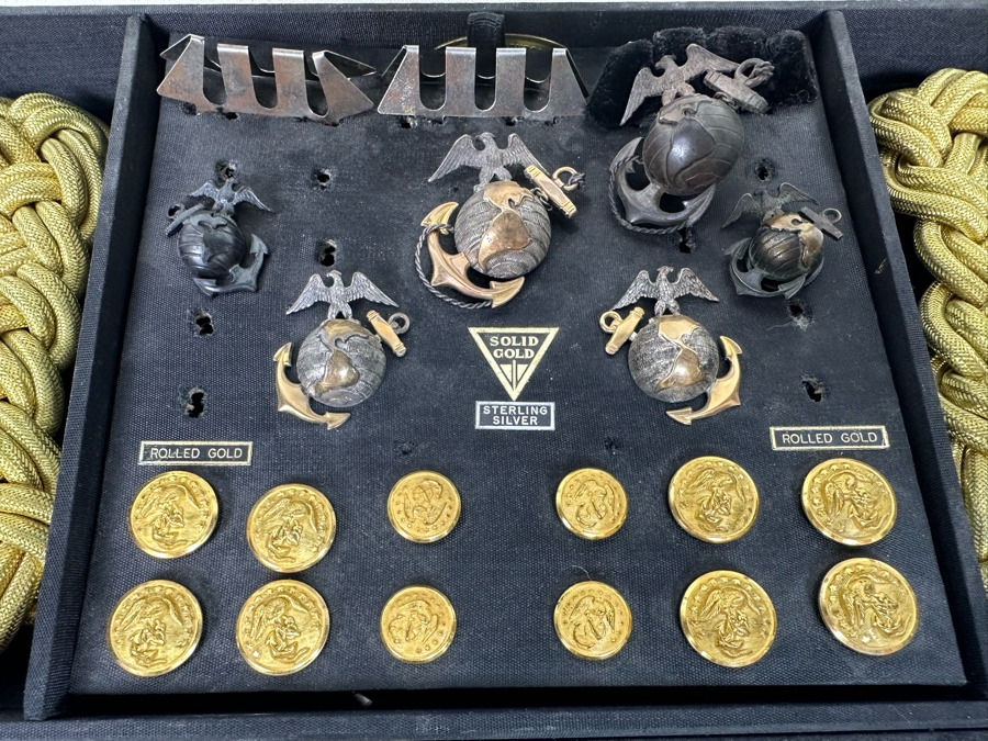 Vintage United States Marine Corps USMC Collar Insignia Pins, Buttons And Epaulettes (The Two Pins On The Epaulettes Are Sterling Silver / The 3 Pins In Middle Are Sterling Silver & 10K Gold) Hilborn - Hamburger Set - See Photos [Photo 4]