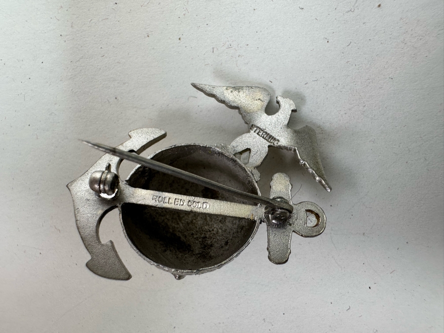 Vintage United States Marine Corps USMC Collar Insignia Pins, Buttons And Epaulettes (The Two Pins On The Epaulettes Are Sterling Silver / The 3 Pins In Middle Are Sterling Silver & 10K Gold) Hilborn - Hamburger Set - See Photos [Photo 14]