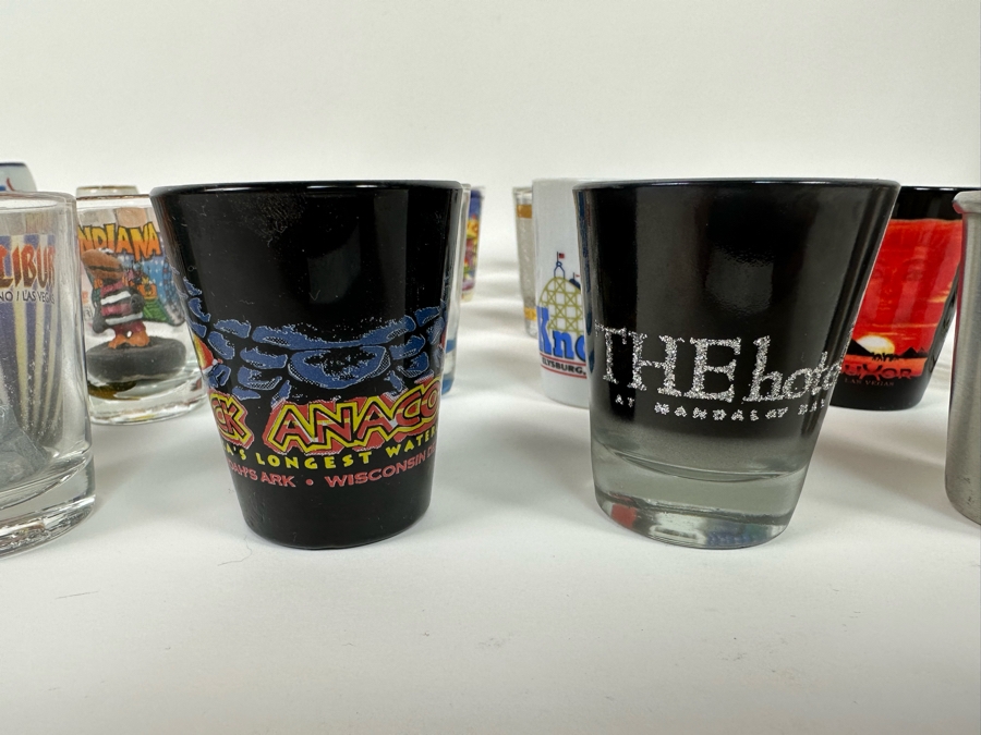 Collection Of Themed Shot Glasses Mainly From Various Amusement Parks / Roller Coasters - See Photos 47+ Shot Glasses [Photo 8]