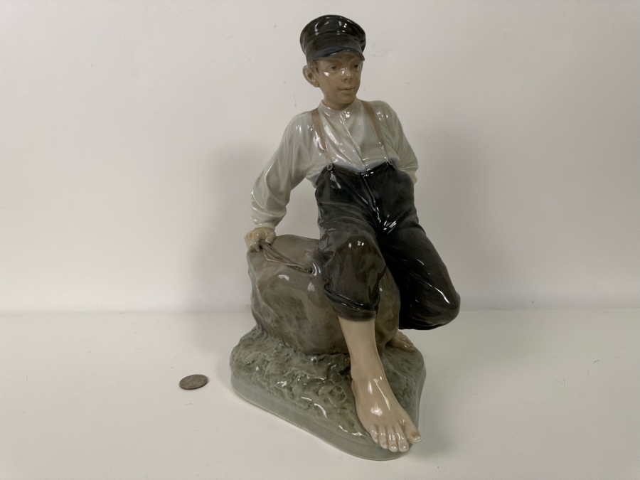 Royal Copenhagen Denmark Porcelain Figurine Shepherd Boy On Rock 1659 6.5W X 8D X 12H Estimate $350 [Photo 4]