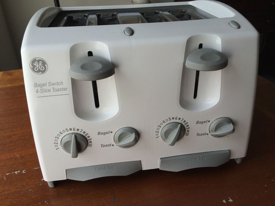GE Toaster [Photo 3]