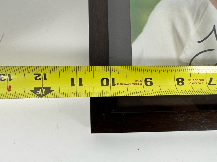 Autographed Laura Linney 8 X 10 Photograph Framed 10.5 X 13 [Photo 8]