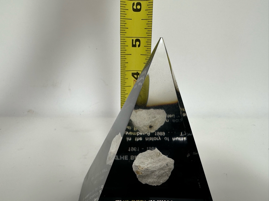 Actual Piece Of The Berlin Wall (1961-1989) Encased In Acrylic Pyramid 5H [Photo 9]