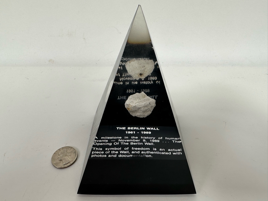 Actual Piece Of The Berlin Wall (1961-1989) Encased In Acrylic Pyramid 5H [Photo 3]