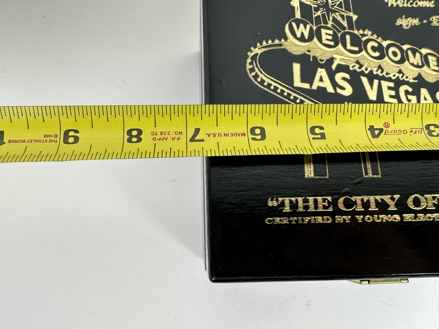 Light Bulb That Illuminated The Historic World Famous Sign 'Welcome To Fabulous Las Vegas Nevada' On Wednesday, July 4, 2012 Limited Edition 10 of 89 With Cert And Presentation Box [Photo 11]