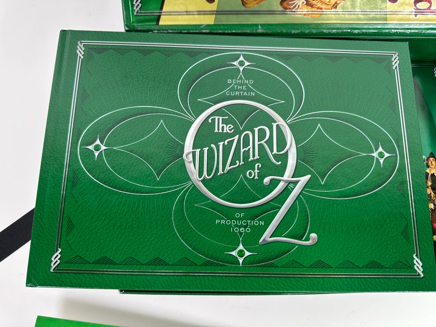 Limited Edition The 70th Anniversary Of The Wizard Of Oz Ultimate Collector's Edition With Book And Watch [Photo 11]