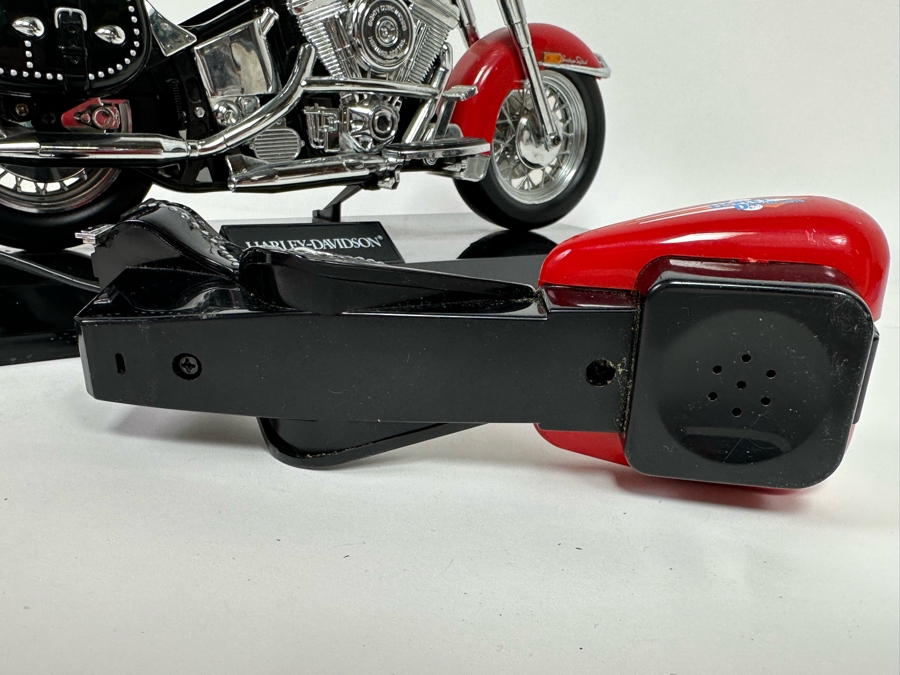 Vintage Harley-Davidson Motorcycle Phone [Photo 9]