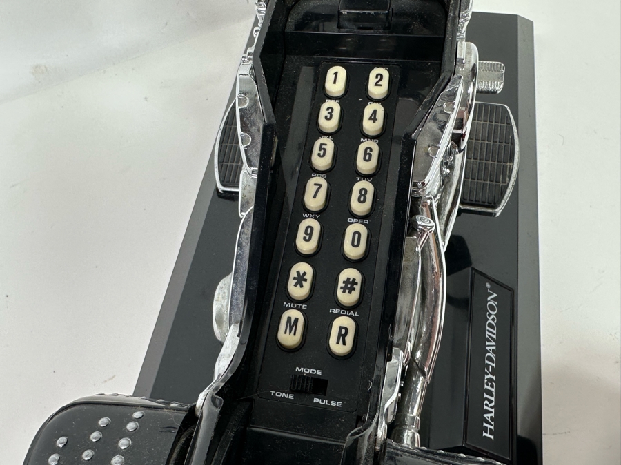 Vintage Harley-Davidson Motorcycle Phone [Photo 8]