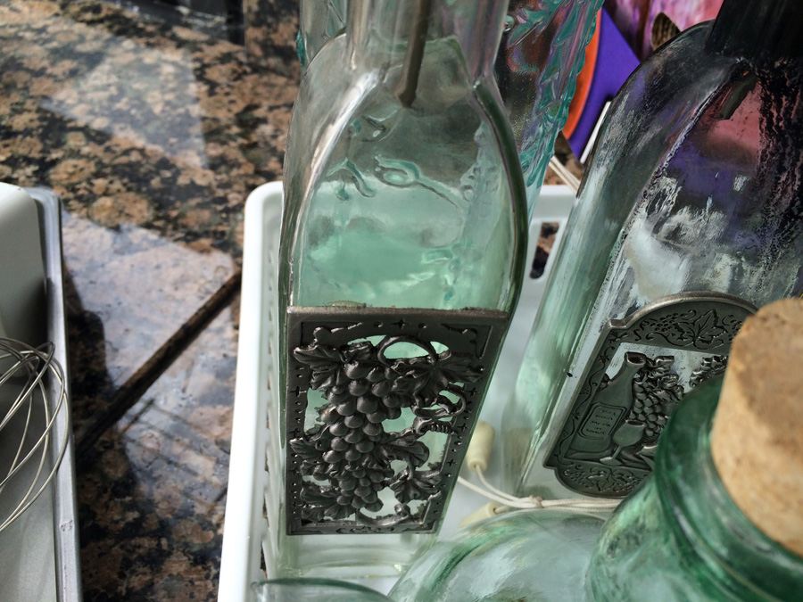 Kitchen Bottle Lot [Photo 3]