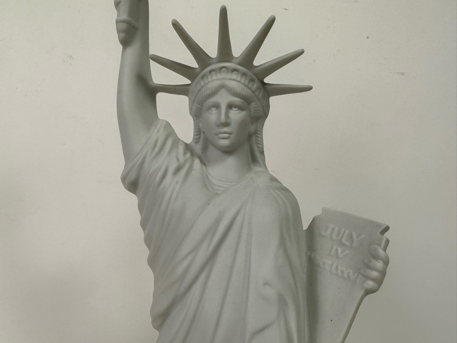 Limoges France Statue Of Liberty Decanter 16H [Photo 4]