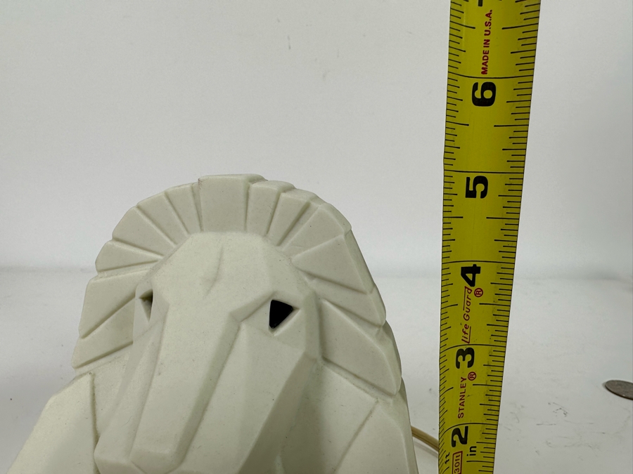 MGM Grand Hotel Lion Light 5H [Photo 8]