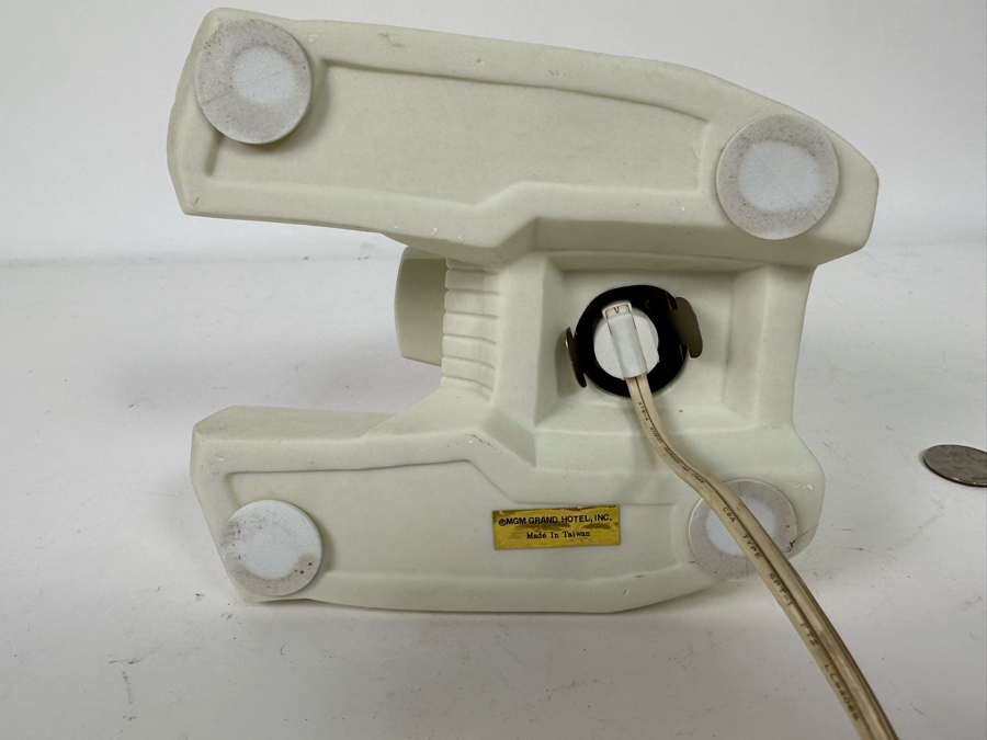 MGM Grand Hotel Lion Light 5H [Photo 6]