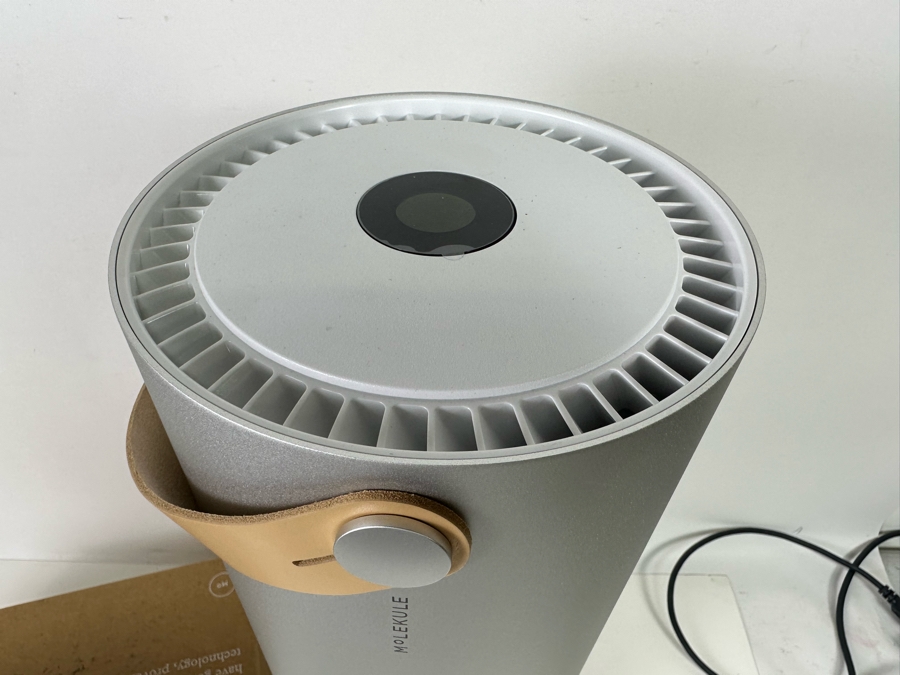 Molekule Air Purifier MH1-CCC With New Replacement Filter Retails $1,000+ [Photo 6]