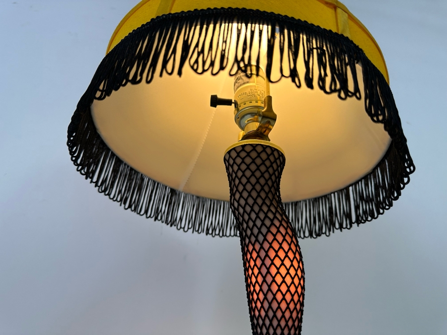 Christmas Story Leg Lamp 18H [Photo 5]