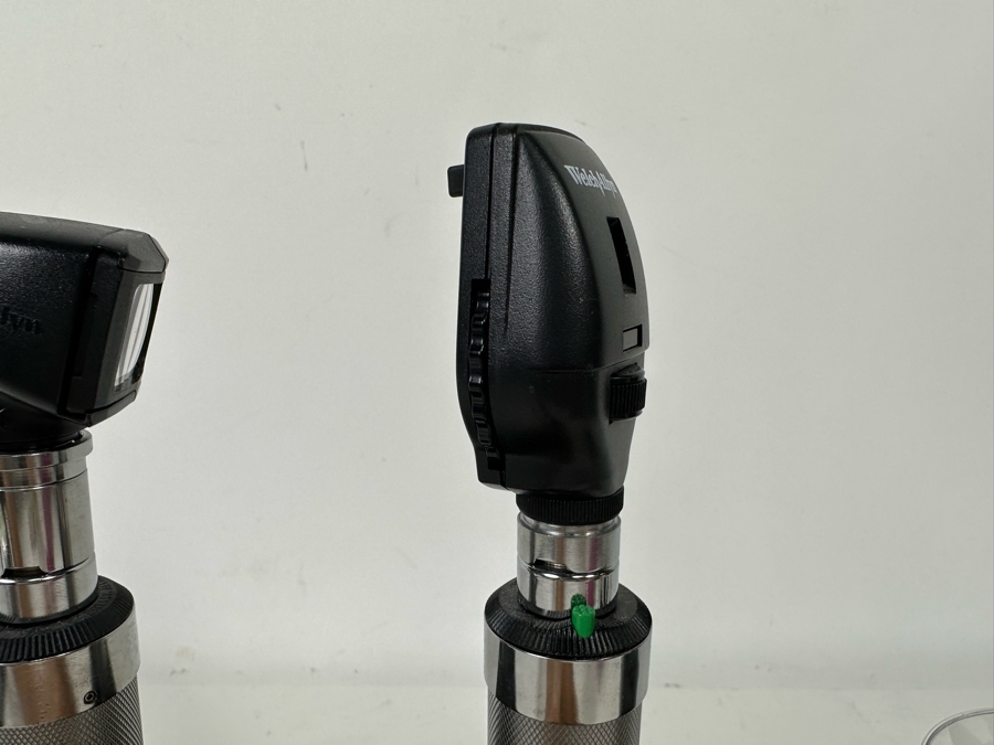 Welch Allyn Otoscope And Charging Station [Photo 6]