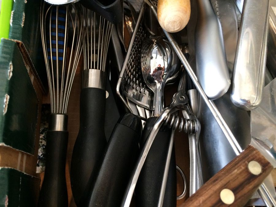 Kitchen Utensil Lot [Photo 11]