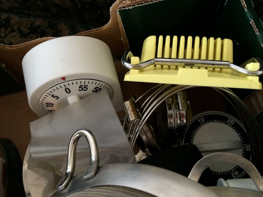 Kitchen Utensil Lot [Photo 5]