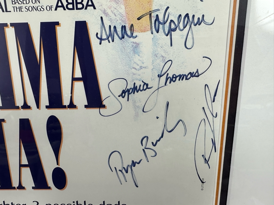 Mamma Mia! Musical Poster Autographed By Cast Members Framed 20.5 X 35 [Photo 15]
