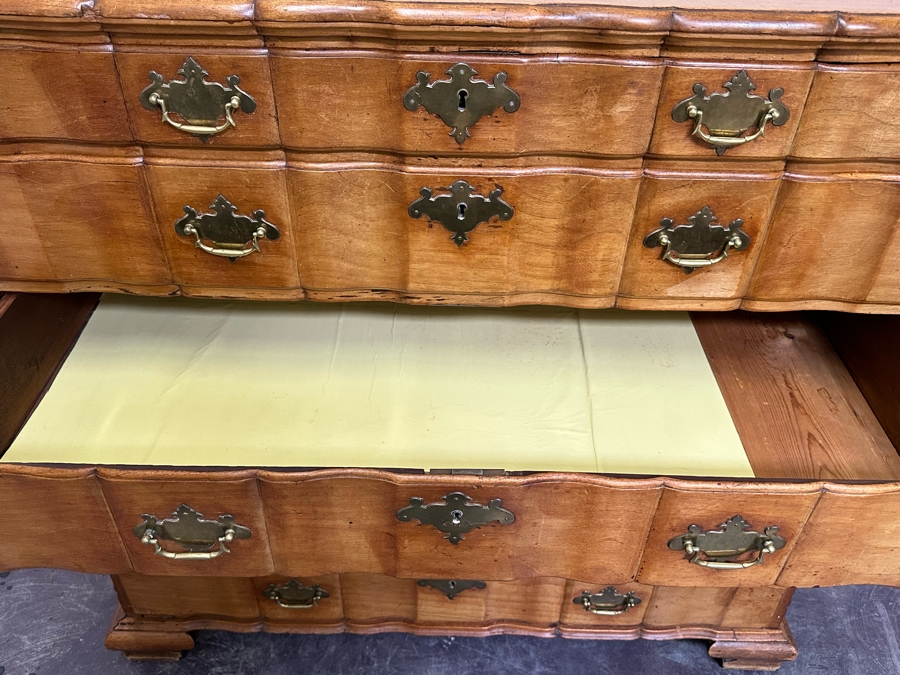Stunning Antique Handmade 6Drawer Chest Of Drawers Dresser With Brass