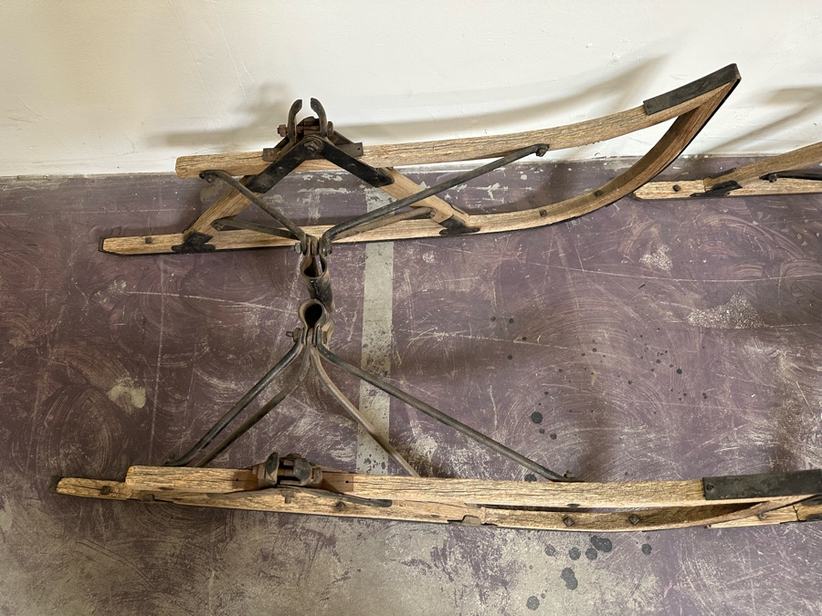 Antique Sleigh Runners That Go On A Horse Drawn Buggy [Photo 10]