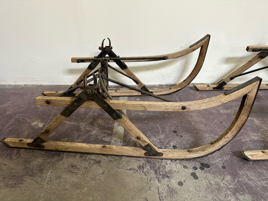 Antique Sleigh Runners That Go On A Horse Drawn Buggy [Photo 8]
