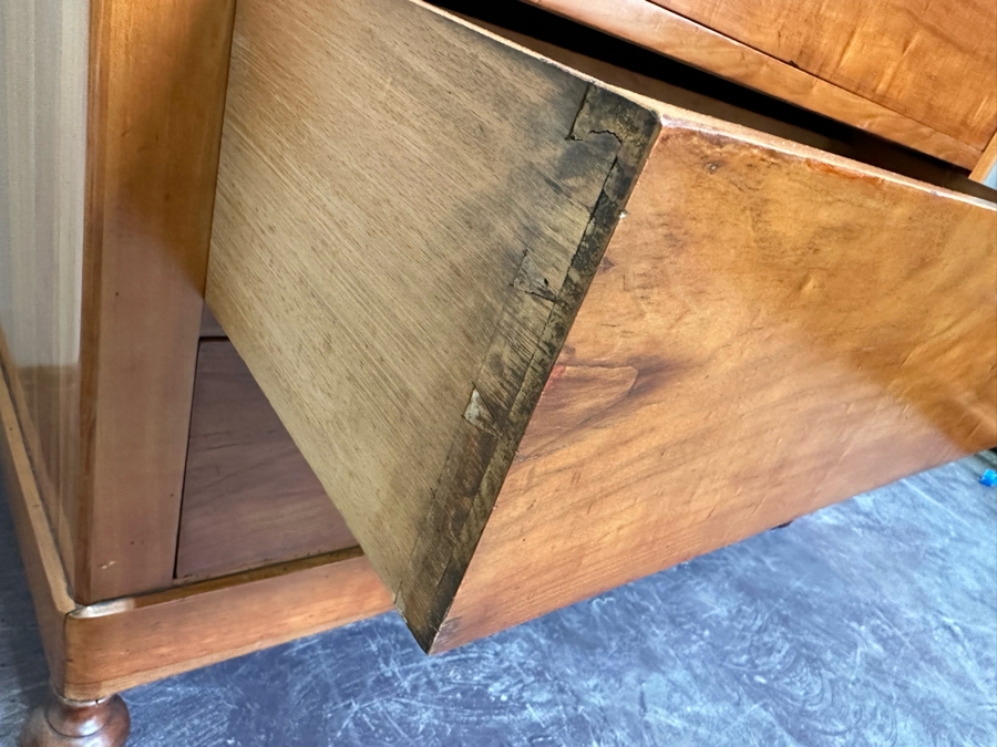 Antique Wooden 4-Drawer Chest Of Drawers Dresser With Lockable Drawers / Skeleton Keys Missing Marble Top 46W X 20D X 38H [Photo 15]