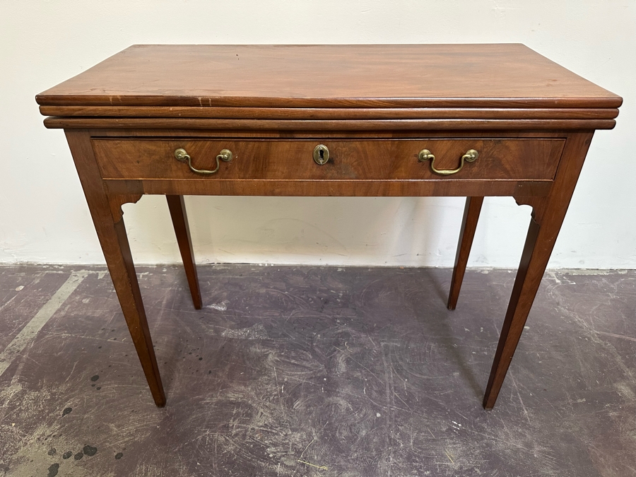 Vintage Wooden Gaming Table With Finished Top And Felt Gaming Top (3 Positions) 33W X 34D X 27.5H - See Photos [Photo 4]