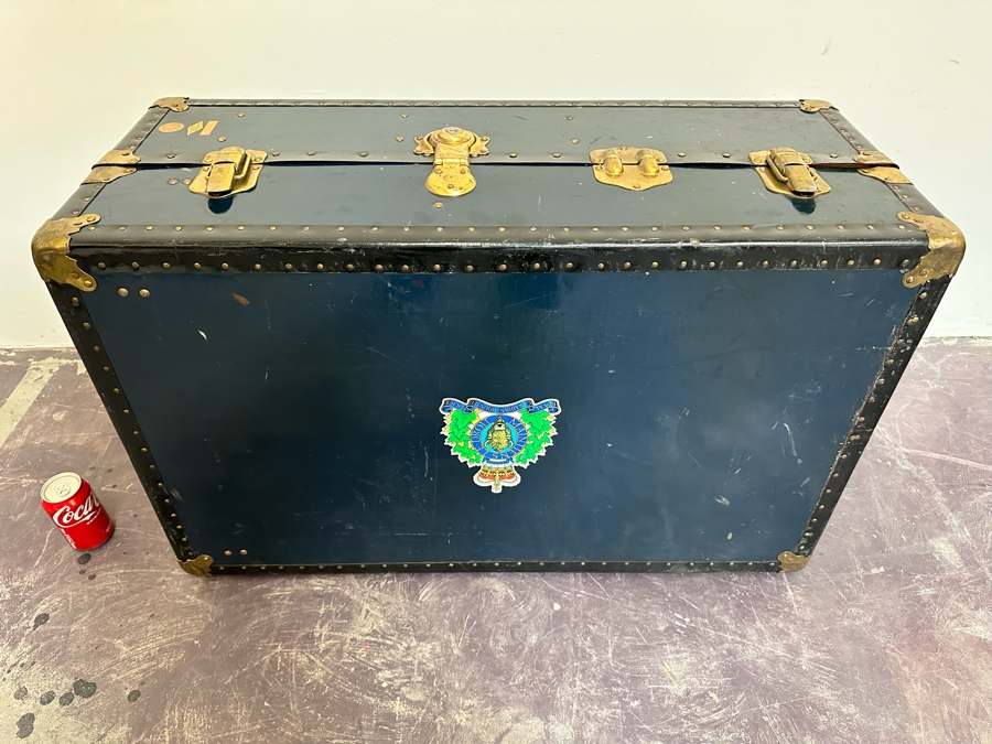 Vintage Christie Baggage Steamer Trunk Luggage 36W X 15D X 22H [Photo 5]
