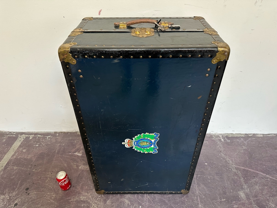 Vintage Christie Baggage Steamer Trunk Luggage 36W X 15D X 22H [Photo 4]