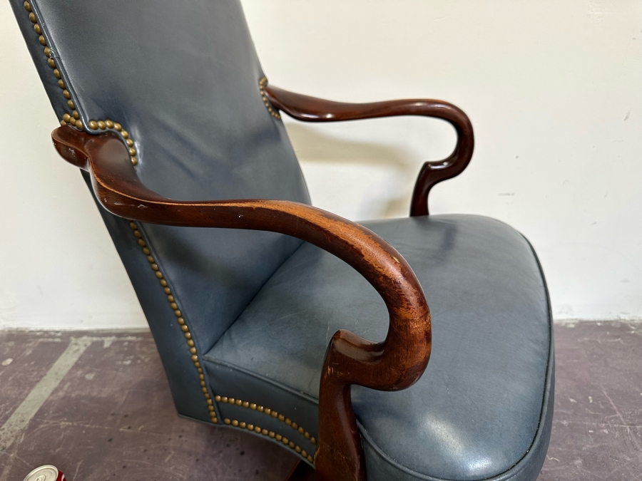 Hancock & Moore Fine Leather Executive Chair 26W [Photo 6]