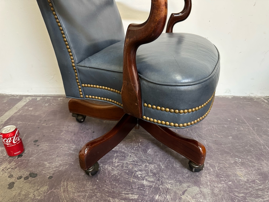 Hancock & Moore Fine Leather Executive Chair 26W [Photo 5]