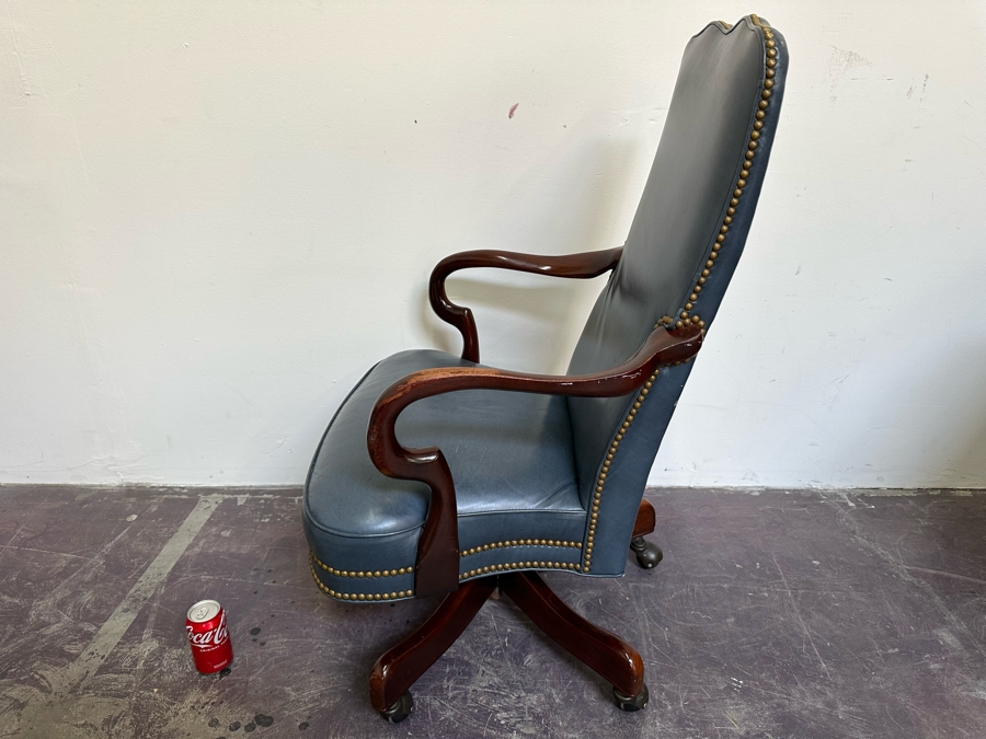 Hancock & Moore Fine Leather Executive Chair 26W [Photo 8]