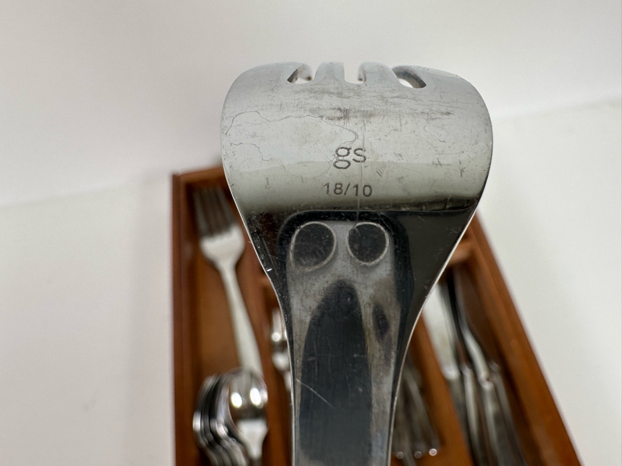 Gourmet Settings 18/10 Stainless Steel Flatware Set Service For Six With Extras And Wooden Storage Tray [Photo 6]