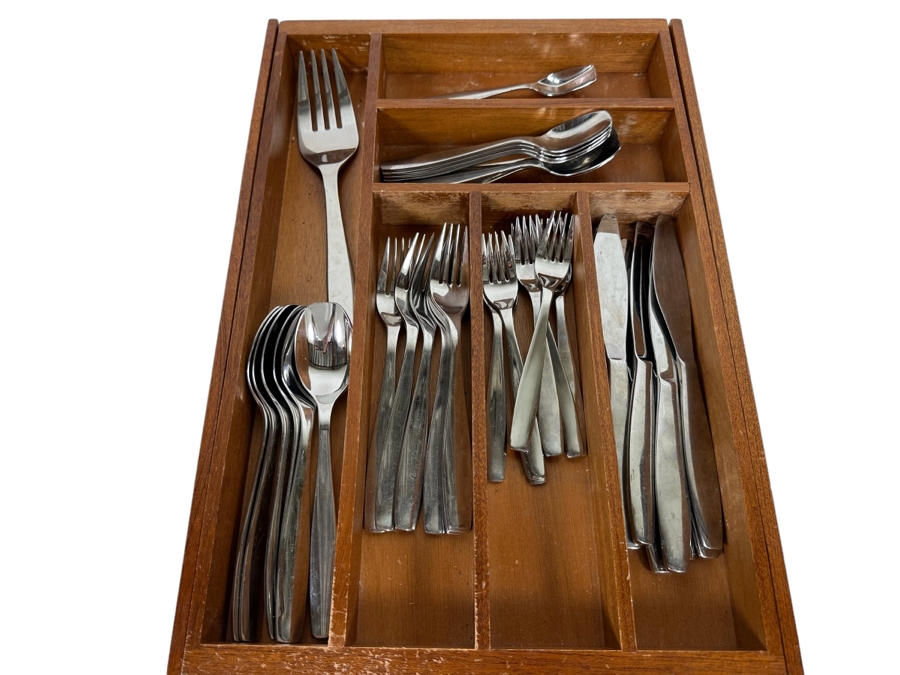 Gourmet Settings 18/10 Stainless Steel Flatware Set Service For Six With Extras And Wooden Storage Tray