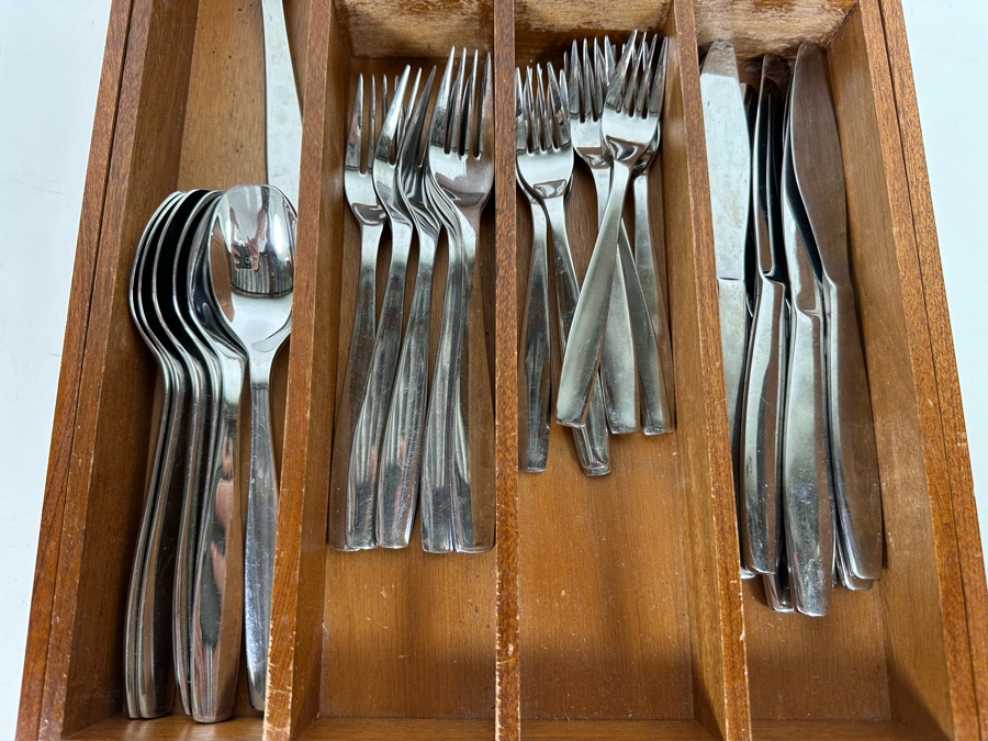 Gourmet Settings 18/10 Stainless Steel Flatware Set Service For Six With Extras And Wooden Storage Tray [Photo 4]
