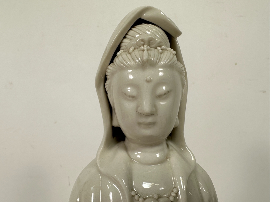 Signed White Porcelain Guan Yin Guanyin Seated Figure With Wooden Stand 8W X 13.5H [Photo 6]