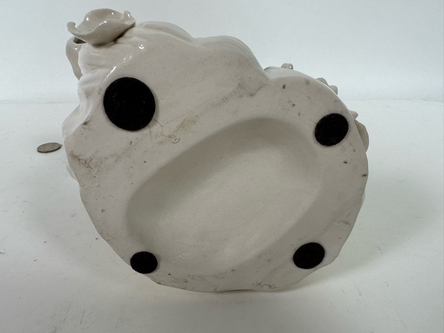 Signed White Porcelain Guan Yin Guanyin Seated Figure With Wooden Stand 8W X 13.5H [Photo 30]