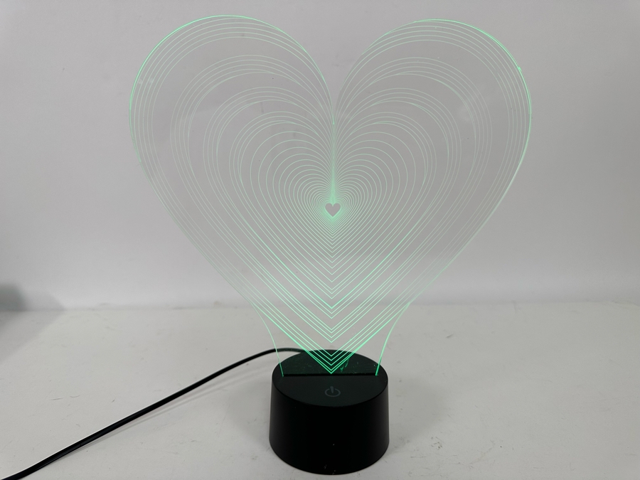 Heart Shape Multi-Color LED Light 11H [Photo 4]