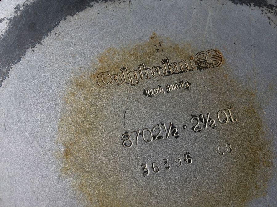 Calphalon Nonstick Pots & Pans [Photo 10]