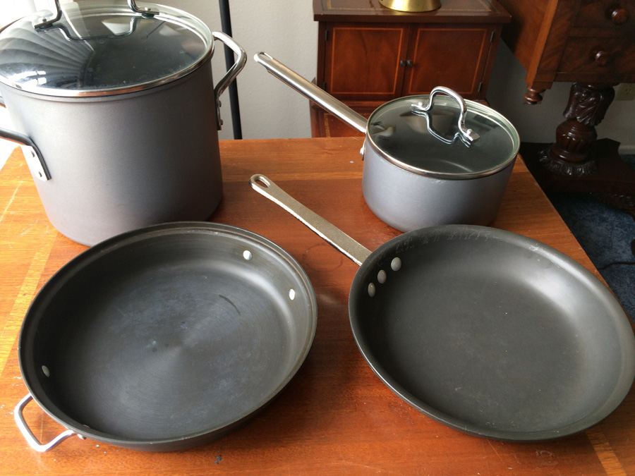 Calphalon Nonstick Pots & Pans [Photo 1]