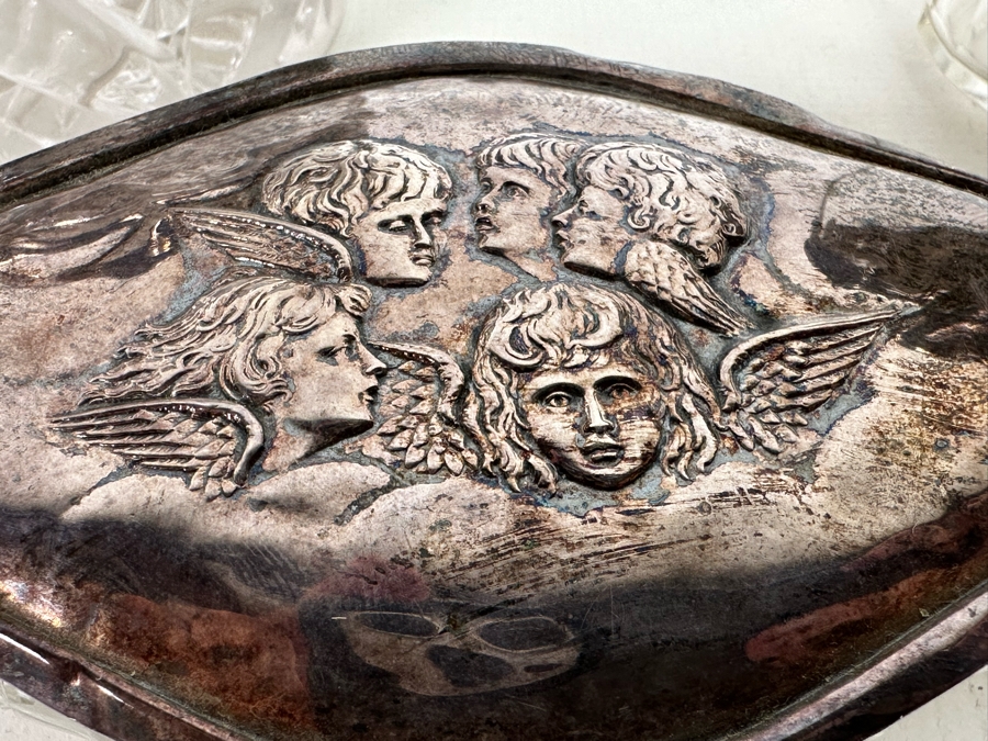 Antique English Hallmarked Sterling Silver Repousse Cherub Dresser Jars [Photo 14]