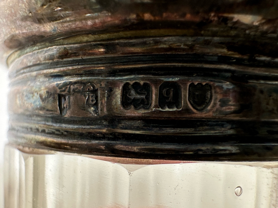 Antique English Hallmarked Sterling Silver Repousse Cherub Dresser Jars [Photo 20]