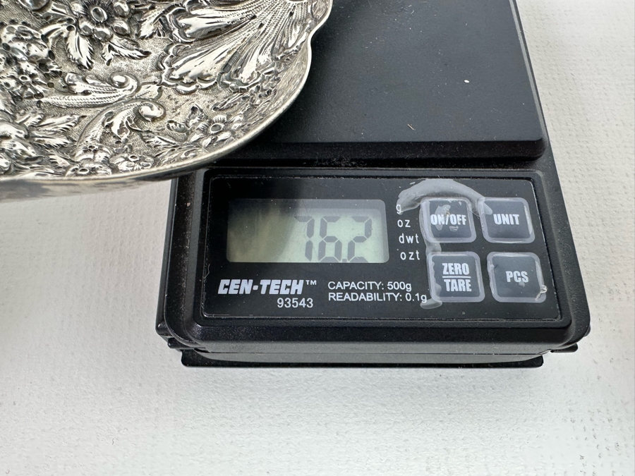 Antique Sterling Silver English Hallmarked Repousse Serving Spoon G&S Goldsmiths & Silversmiths Co Ltd 76.2g [Photo 20]