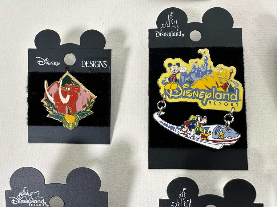 21 Vintage Disney Trading Pins New On Cards [Photo 10]