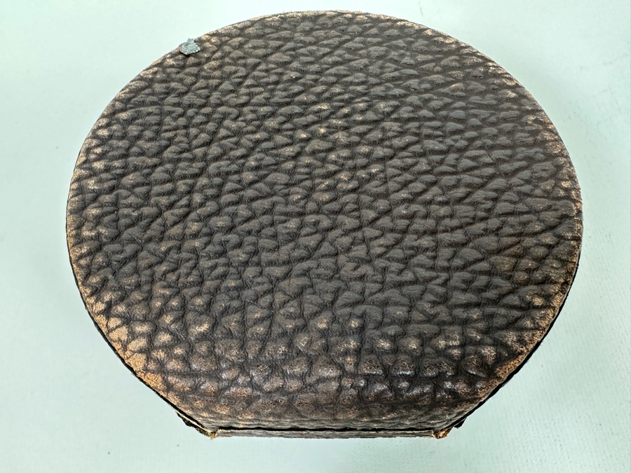 Vintage Leather Collar Box 7W X 2.5H [Photo 6]