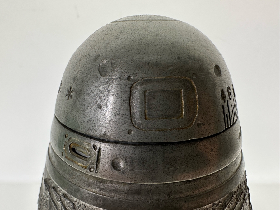 Antique 1905-1907 Regimental Beer Stein Of The Imperial German Army With Lithophane Bottom And Unusual Rotating Lid Kaiser Wilhelm II 9.5H - See Photos Bottom Of Lithophane Is Cracked [Photo 27]