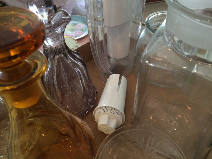 Kitchen Lot - Includes 3 Glass Decanters [Photo 8]