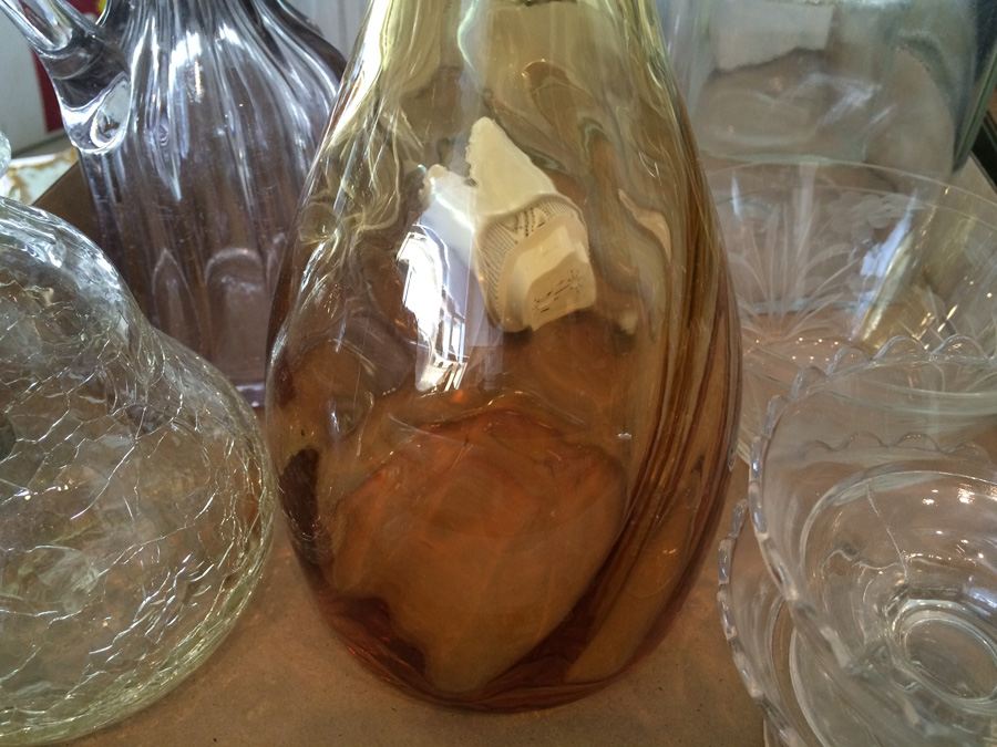 Kitchen Lot - Includes 3 Glass Decanters [Photo 5]