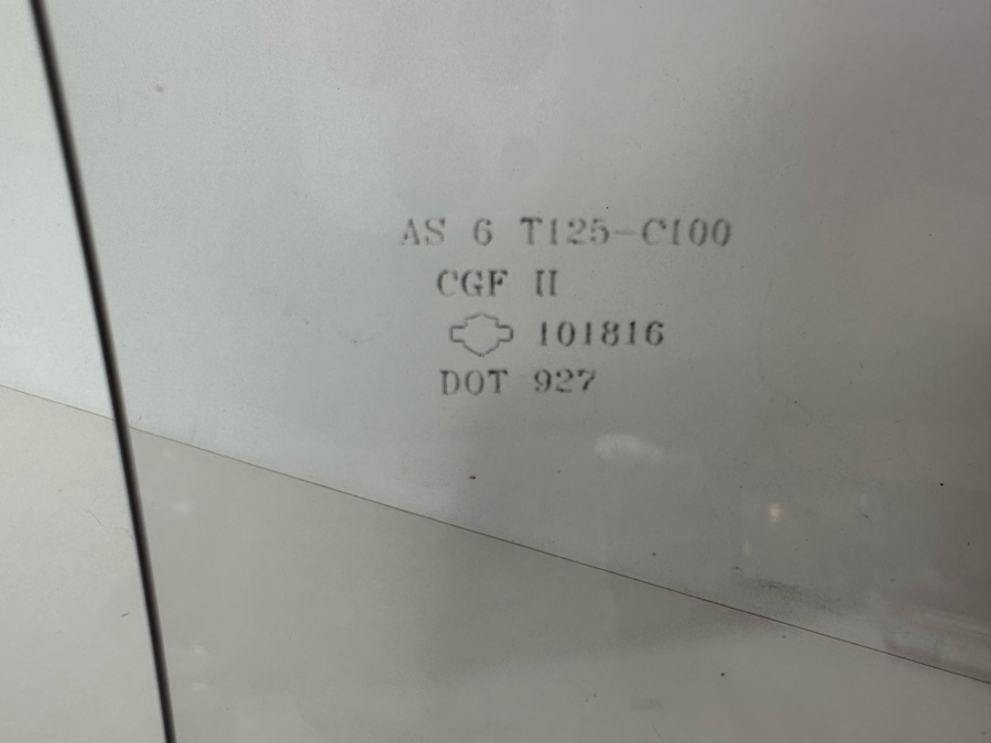 Harley-Davidson Clear Wind Splitter Windshield With Box 21.5W X 26.5H [Photo 5]