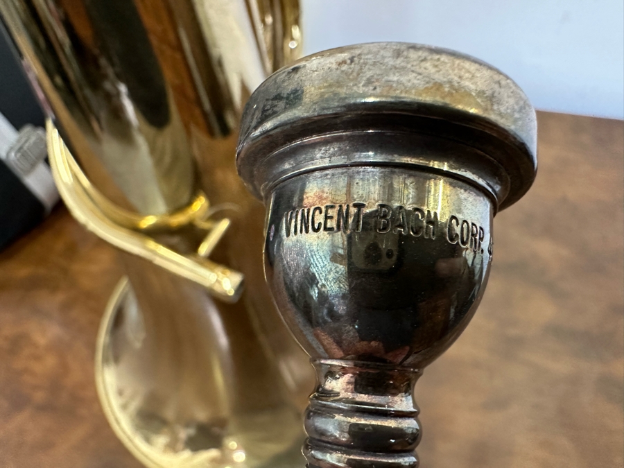 YAMAHA YBB103 Tuba With Hard Shell Case Made In Japan [Photo 14]